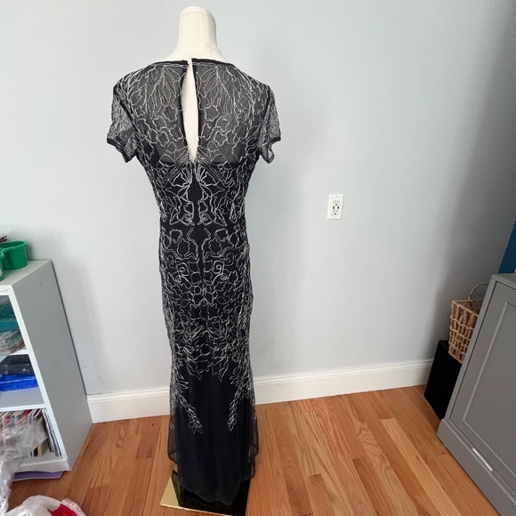 JS Collections Navy Silver Long Formal Shortsleeve Dress- Size 8- Mom of Bride - Picture 8 of 13